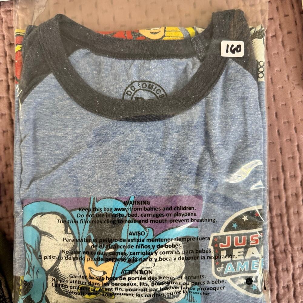 DC Comics Justice League America Graphic Tee Batman Superman Shirt Medium - Picture 7 of 7